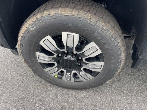 New 2026 GMC Sierra 2500 Denali image 12