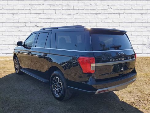 Used 2024 Ford Expedition Max XLT image 3