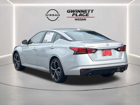 Used 2024 Nissan Altima 2.5 SR FWD image 23