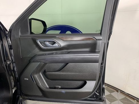 Used 2021 Chevrolet Tahoe LT w/ Luxury Package image 41