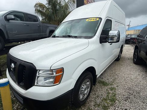 Used 2018 Nissan NV 2500 SV RWD image 1