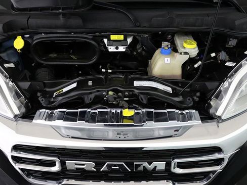 Used 2025 RAM ProMaster 2500 w/ U-Haul Equipment Group FWD image 33