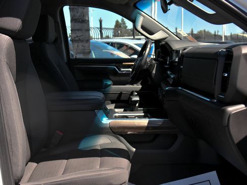 Used 2025 Chevrolet Silverado 1500 LT w/ LPO, Dark Essentials Package AWD/4WD image 47