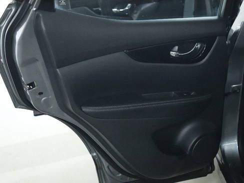 Used 2019 Nissan Rogue Sport SV image 13