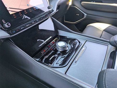 New 2025 Jeep Wagoneer Base w/ Convenience Group I image 27