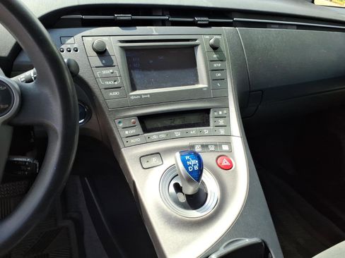 Used 2012 Toyota Prius Three FWD image 9