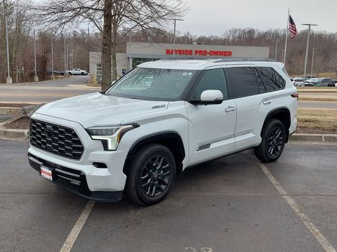 Certified 2025 Toyota Sequoia Platinum image 7