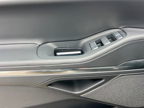 New 2025 Lincoln Navigator L Reserve w/ Jet Appearance Package image 9