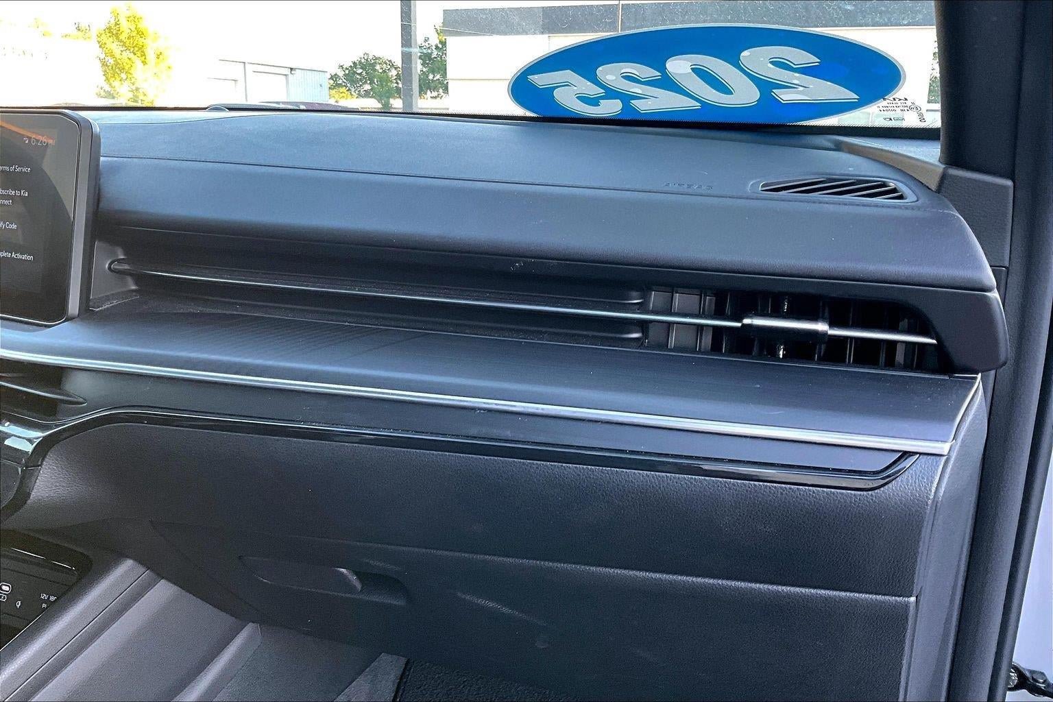 Certified 2025 Kia K5 GT-Line FWD image 24