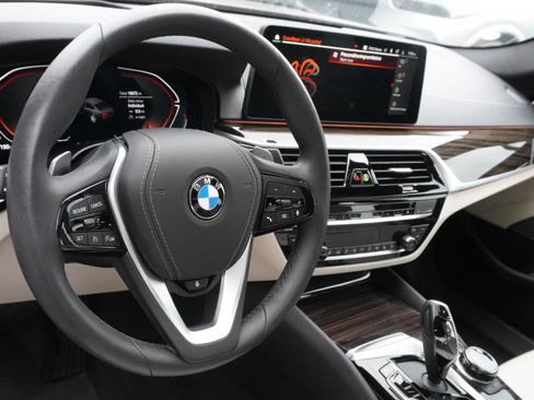 Certified 2023 BMW 540i xDrive w/ Executive Package AWD/4WD image 9