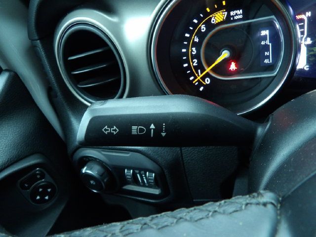 Used 2021 Jeep Wrangler Sport AWD/4WD image 18