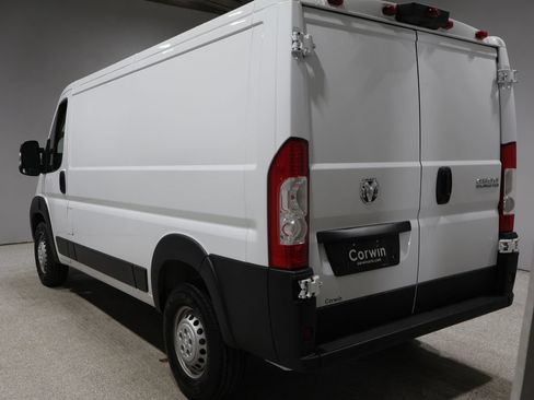 Used 2025 RAM ProMaster 2500 w/ Premium Convenience Group FWD image 5