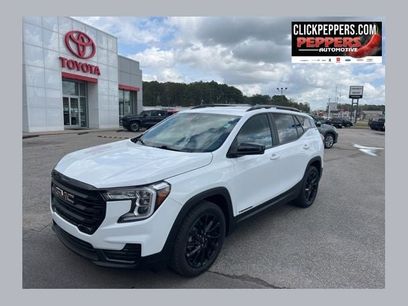 Used 2023 GMC Terrain SLE w/ Driver Convenience Package