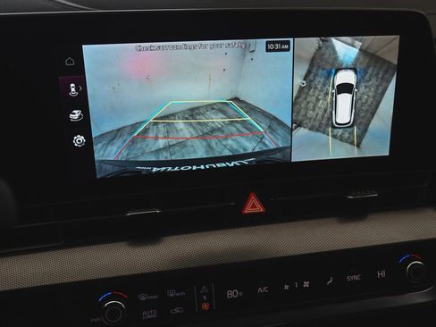 Used 2025 Kia Sportage SX image 14