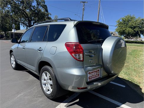 Used 2006 Toyota RAV4 Limited w/ Tow Prep Pkg AWD/4WD image 3
