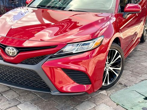 Used 2019 Toyota Camry SE image 21