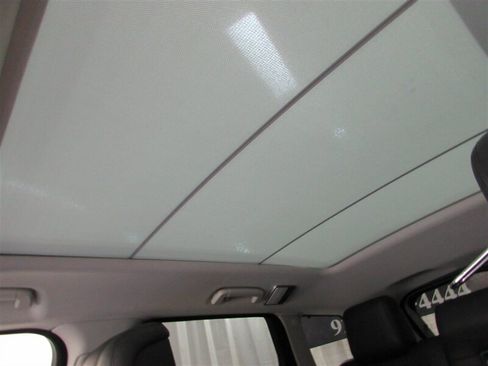 Used 2019 Land Rover Range Rover Sport HSE image 47