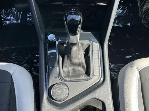 New 2026 Volkswagen Taos SE AWD/4WD image 36