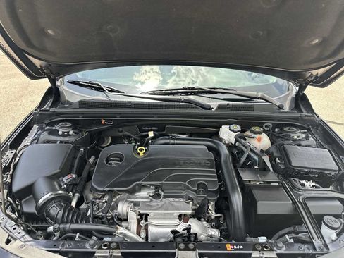 Used 2023 Chevrolet Malibu LT FWD image 15