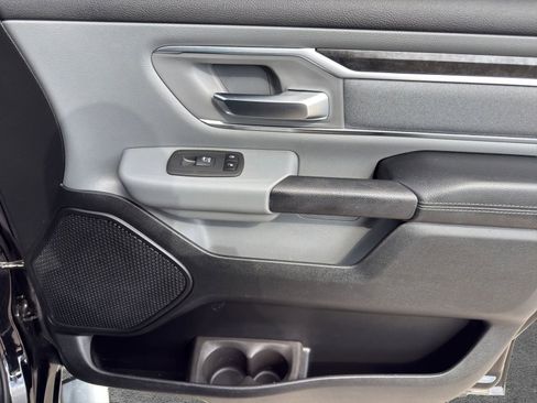 Used 2019 RAM 1500 Big Horn AWD/4WD image 26