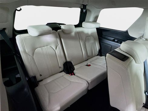 Used 2020 Ford Expedition Platinum AWD/4WD image 28