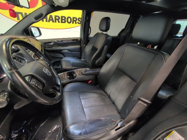 Used 2016 Dodge Grand Caravan SXT FWD image 11