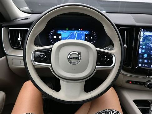 Used 2023 Volvo XC60 B5 Plus w/ Climate Package AWD/4WD image 24