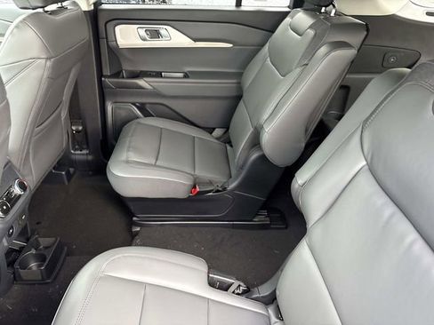 New 2026 Ford Explorer Active w/ Active Comfort Package image 18