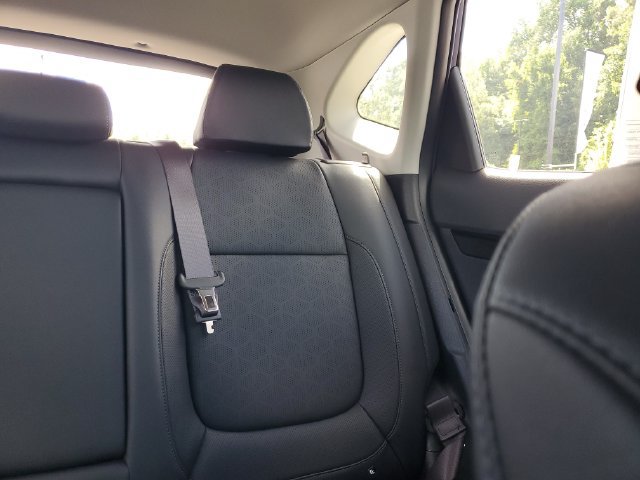 Certified 2025 Kia Seltos EX w/ EX Sunroof Package FWD image 13