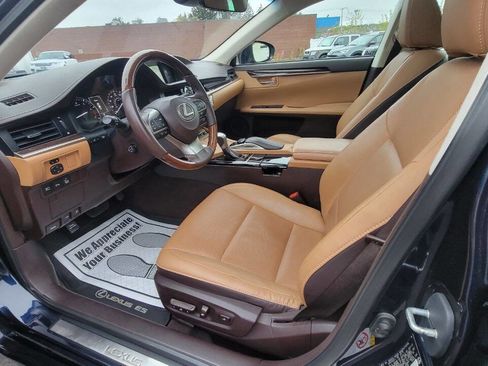 Used 2017 Lexus ES 350 w/ Navigation System Package FWD image 11