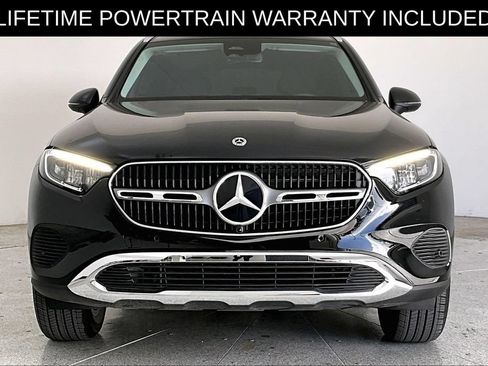 Used 2025 Mercedes-Benz GLC 350e 4MATIC image 4