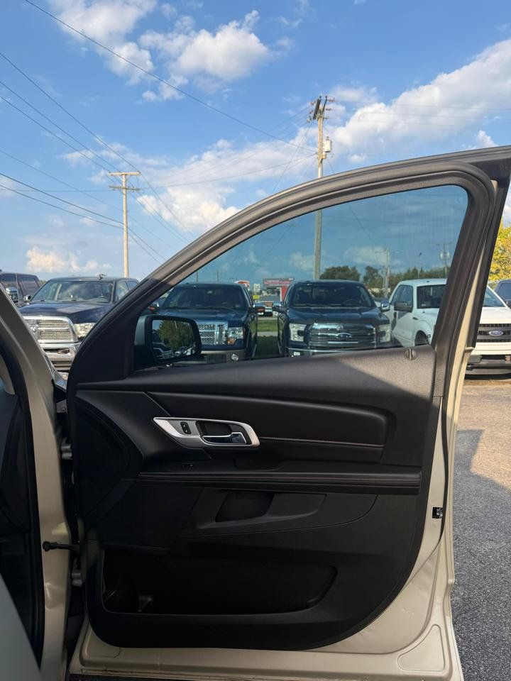 Used 2015 GMC Terrain SLE FWD image 16