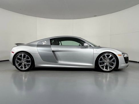 Used 2012 Audi R8 V10 image 8