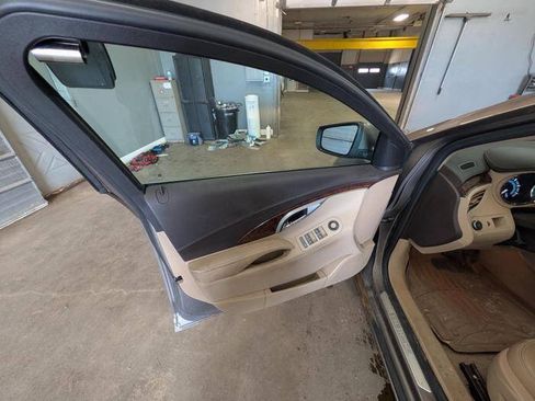 Used 2010 Buick LaCrosse CXL FWD image 22