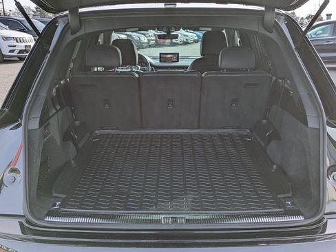 Used 2017 Audi Q7 3.0T Prestige w/ Prestige Package image 7