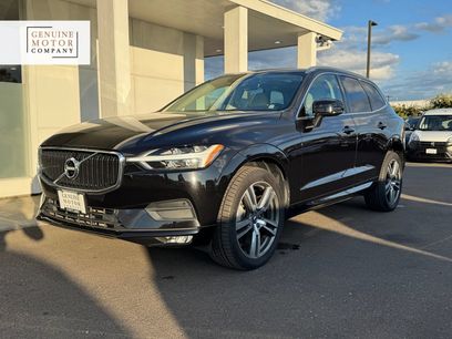 Used 2021 Volvo XC60 T6 Momentum w/ Premium Package