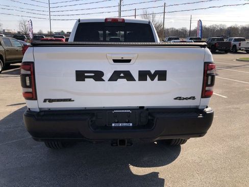 Used 2024 RAM 2500 4x4 Crew Cab image 10