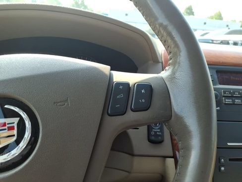 Used 2007 Cadillac STS w/ Preferred Equipment Group AWD/4WD image 16