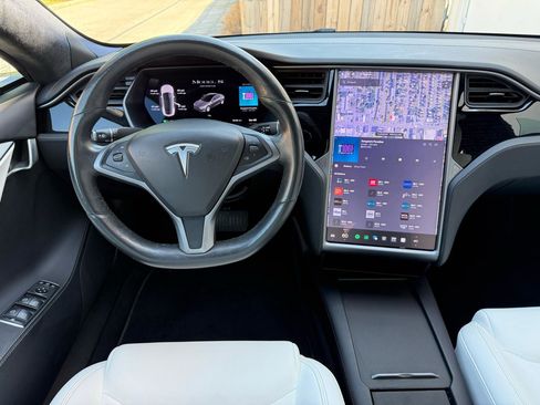 Used 2020 Tesla Model S Long Range Plus AWD/4WD image 2