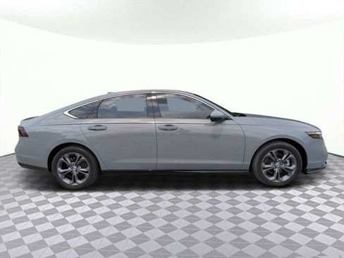 Used 2025 Honda Accord EX-L image 2