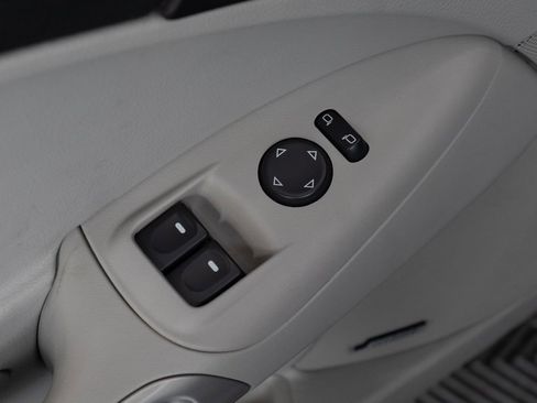 Used 2013 Chevrolet Corvette Grand Sport w/ 2LT Preferred Equipment Group image 16