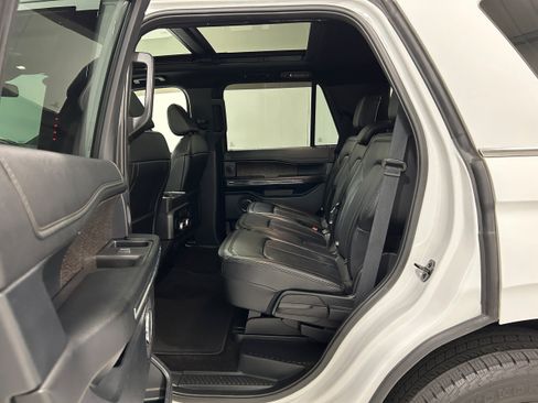 Used 2021 Ford Expedition Limited AWD/4WD image 29