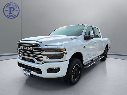 Used 2026 RAM 3500 Laramie AWD/4WD image 3