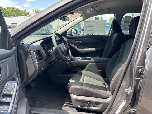 New 2026 Nissan Rogue SV FWD image 12