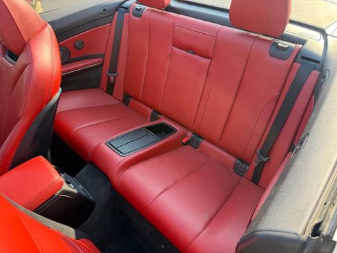Used 2016 BMW M4 Convertible RWD image 8