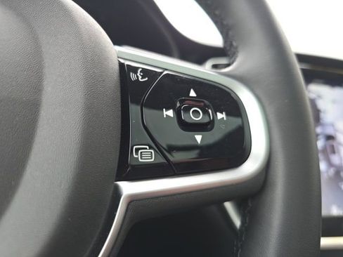 Certified 2025 Volvo V60 B5 Cross Country Plus image 32