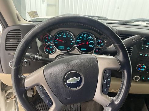 Used 2011 Chevrolet Silverado 1500 LT w/ All-Star Edition image 18