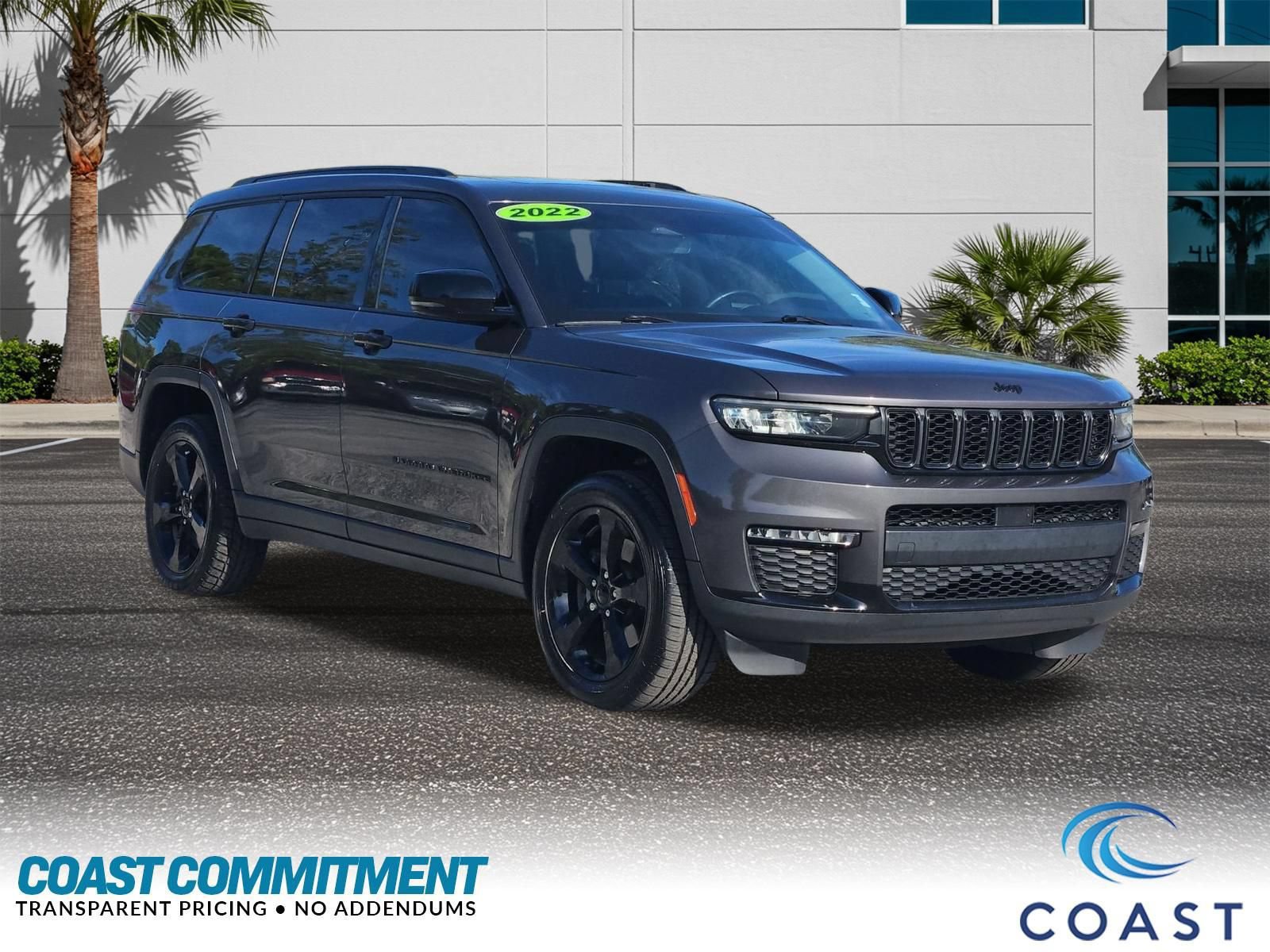 Used 2022 Jeep Grand Cherokee L Limited w/ Black Appearance Package RWD image 3