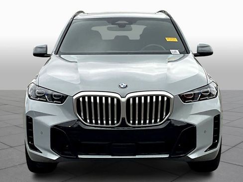 Used 2026 BMW X5 sDrive40i image 3