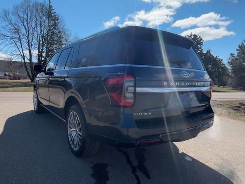 Used 2023 Ford Expedition Max Platinum image 5